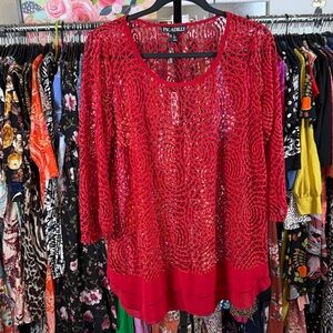 NWT RED LACE TOP LARGE